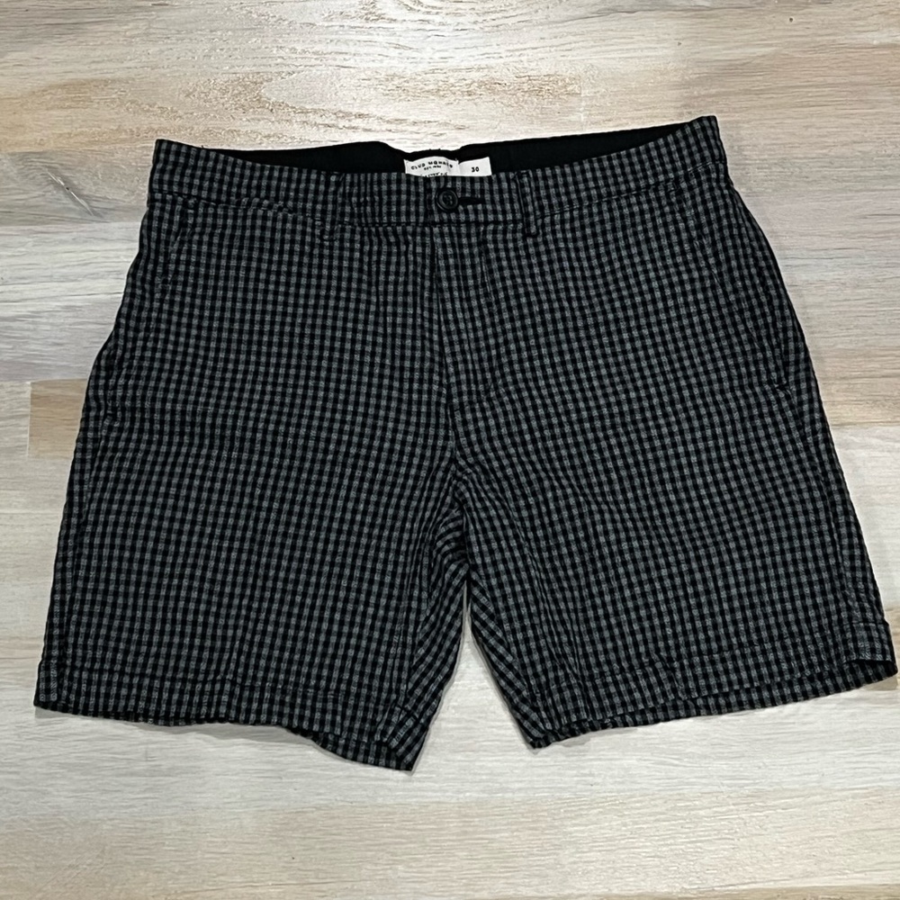 Men’s Club Monaco grey and black shorts